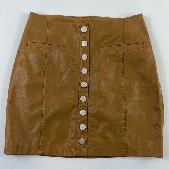 Free People Oh Snap Vegan Leather Mini Skirt Tan Retro Look Size 0 - Picture 1 of 12